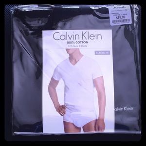 Calvin Klein Men’s Black V-Neck XL T-Shirts  NWT
